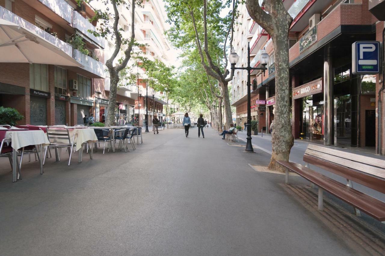 Basic Platja Apartment Barcelona Exterior photo